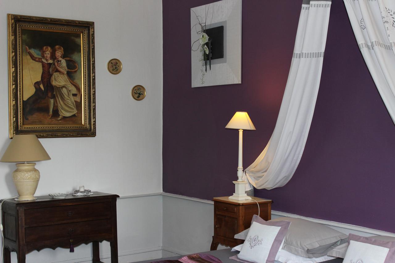 Bed and Breakfast Chateau De Bourrassol Menetrol Экстерьер фото